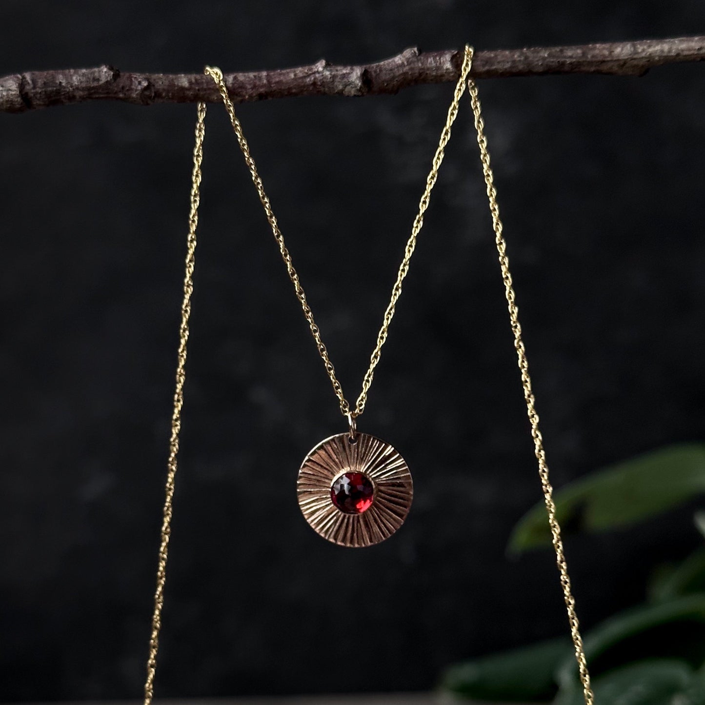 Eos Pendant Large - Gold